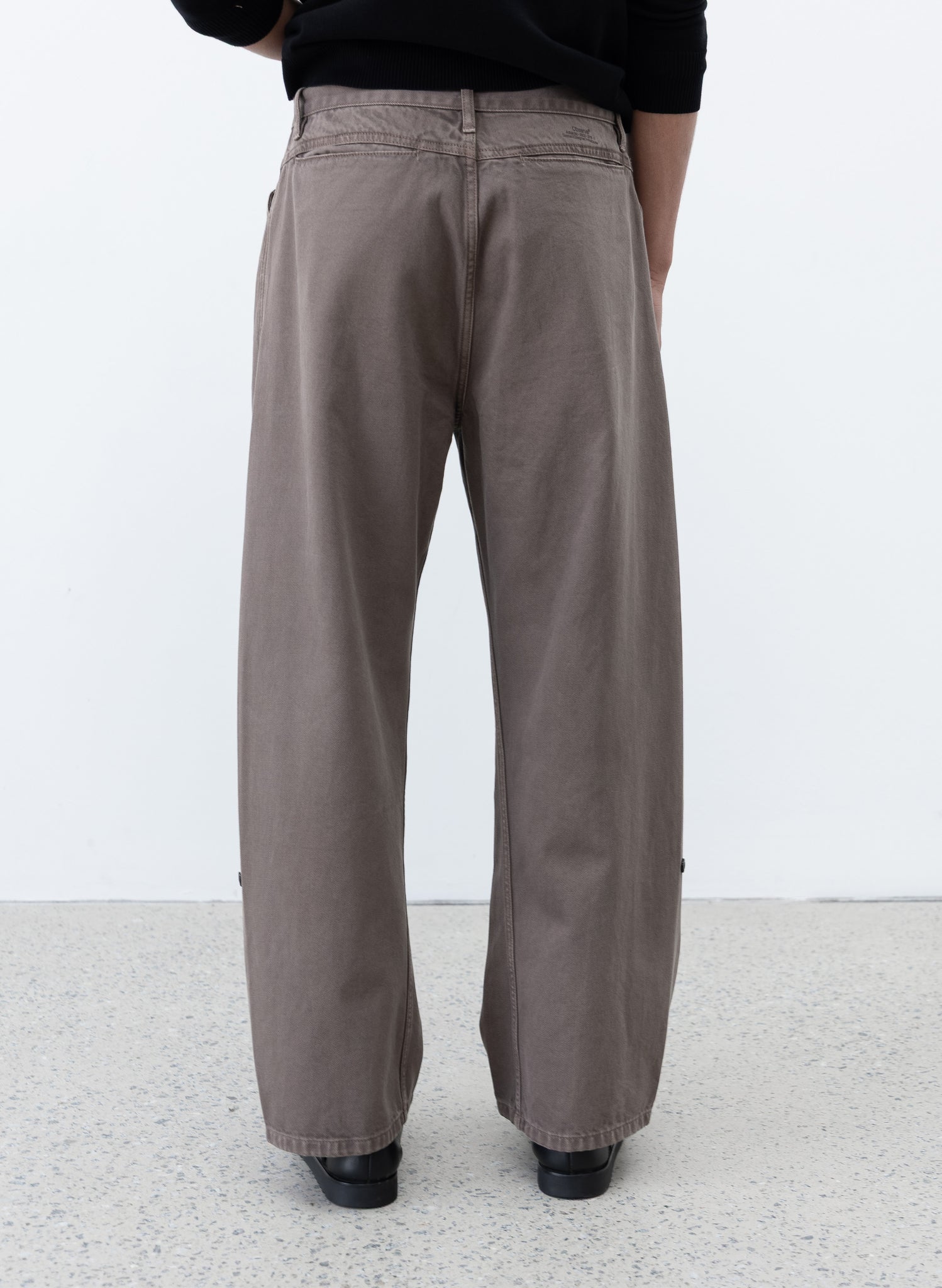 Twisted Cambia Denim Pant - Taupe